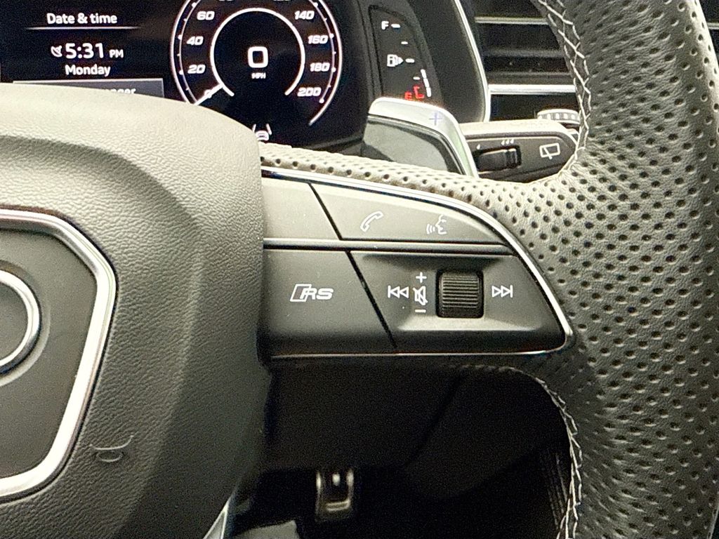 Thumbnail: 2024 Audi RS Q8 - 12