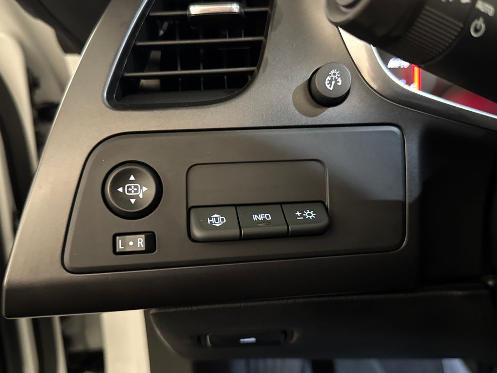Used 2019 White Chevrolet Z06 image 25