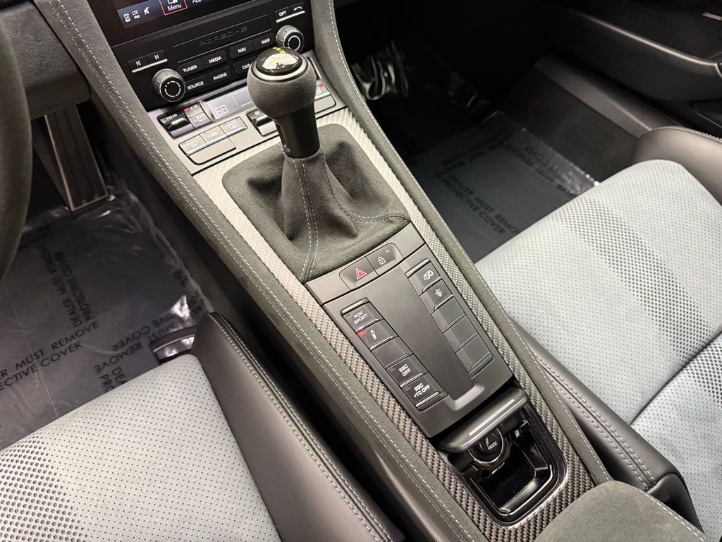 Thumbnail: 2024 Porsche  - 17