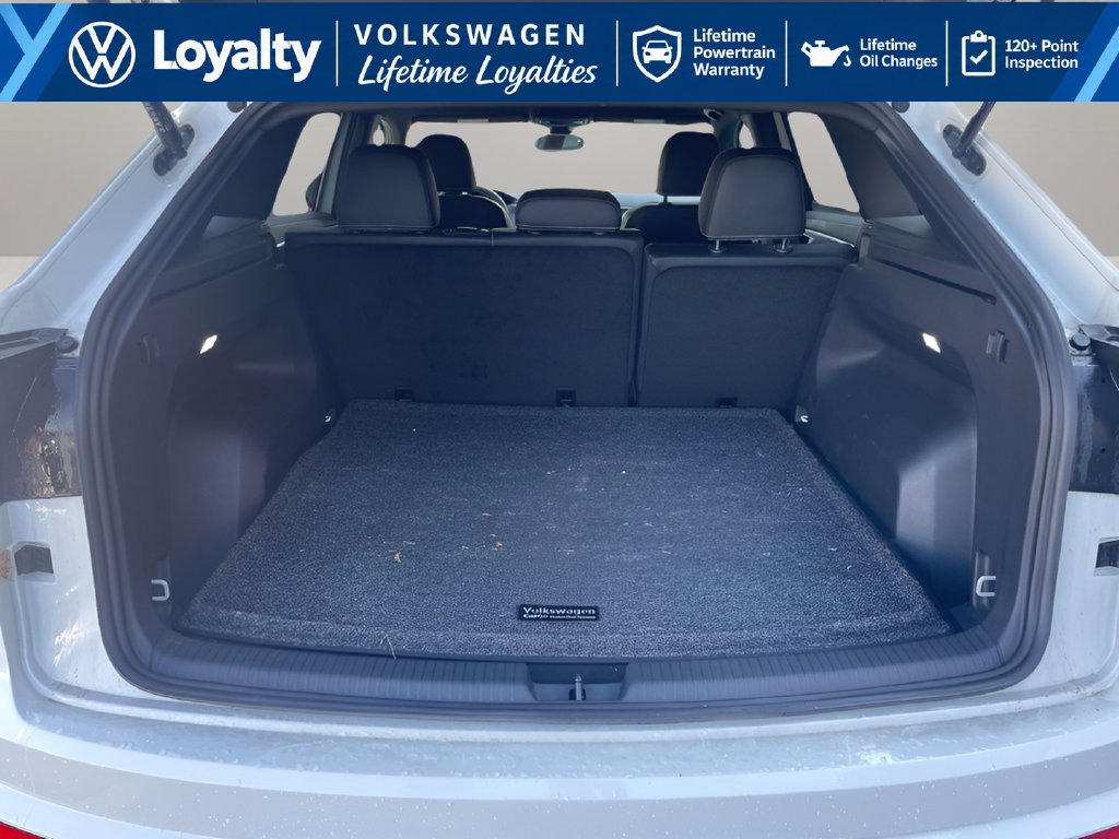 Used 2025 Volkswagen Atlas Cross Sport SUV