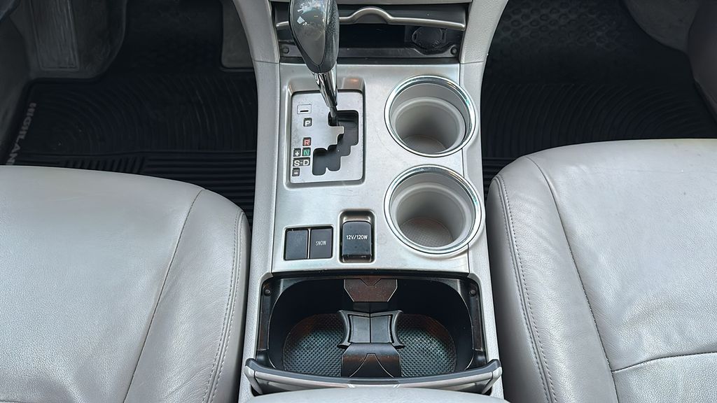 2008 Toyota Highlander Sport Green at Parkway Family Mazda