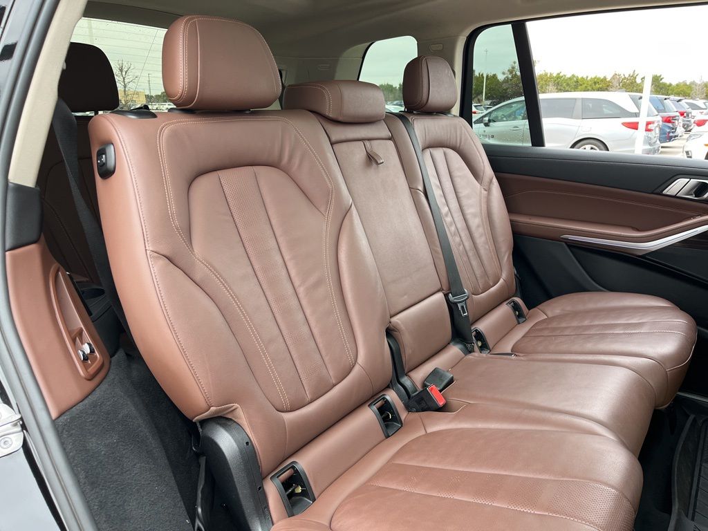 Thumbnail: 2022 BMW X7 - 29