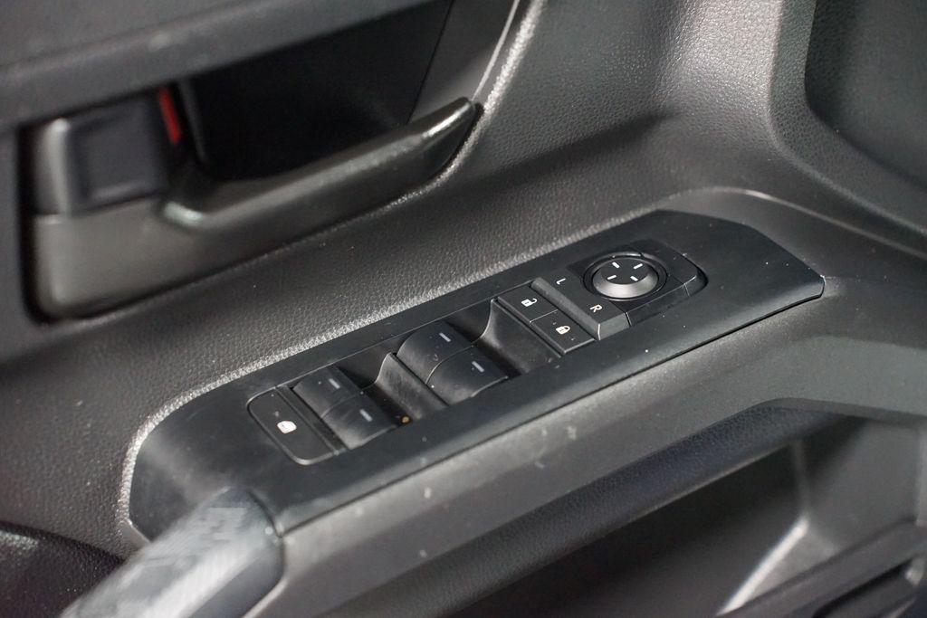 Thumbnail: 2024 Toyota Tacoma - 32