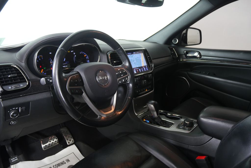 Thumbnail: 2020 Jeep Grand Cherokee - 9