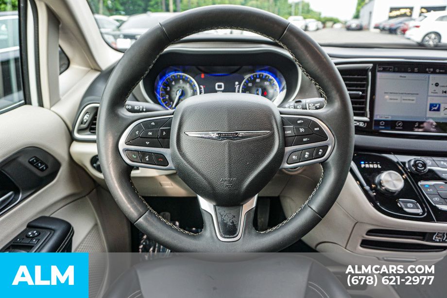 2024 Chrysler Pacifica Touring L photo 28
