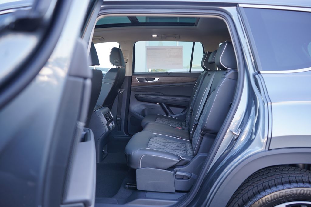 Thumbnail: 2025 Volkswagen Atlas - 10