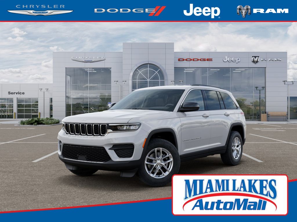 2026 Jeep Grand Cherokee Laredo