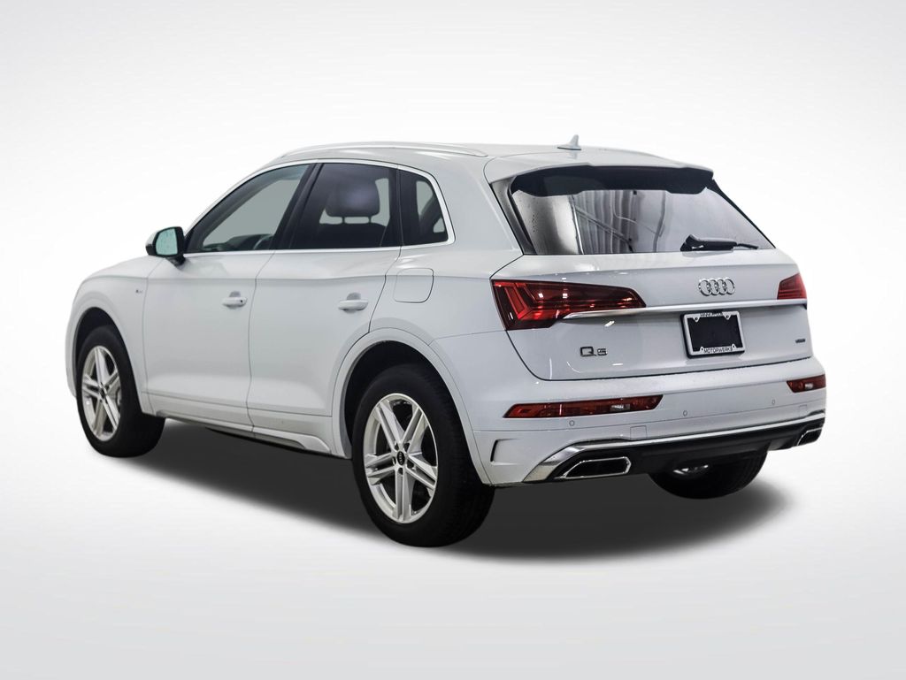 Thumbnail: 2023 Audi Q5 - 3
