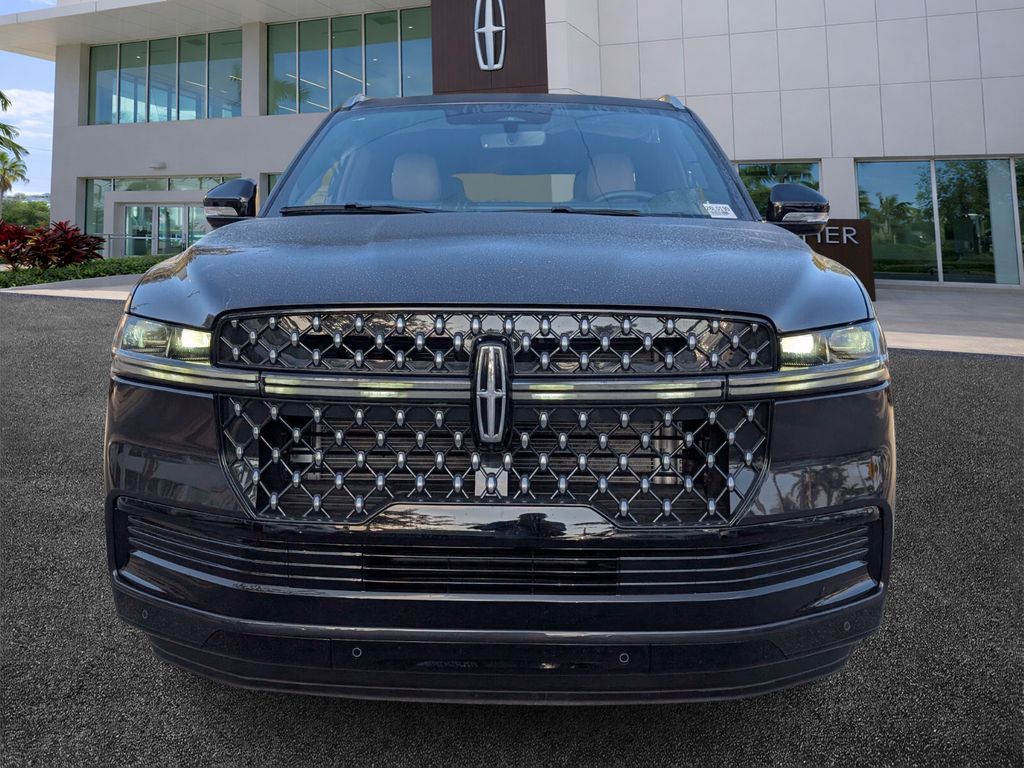 new 2026 Lincoln Navigator L car, priced at $126,415
