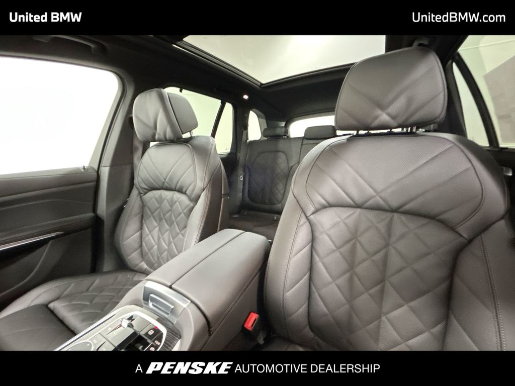 Thumbnail: 2026 BMW X5 - 13