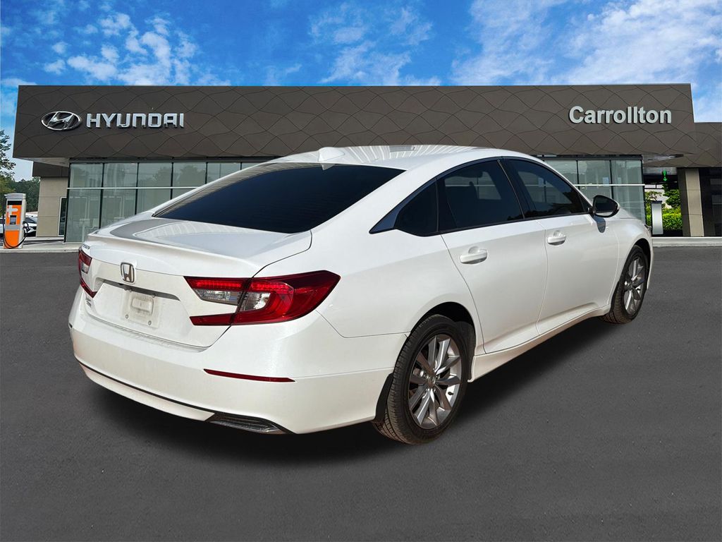 Used 2022 White Honda LX image 5