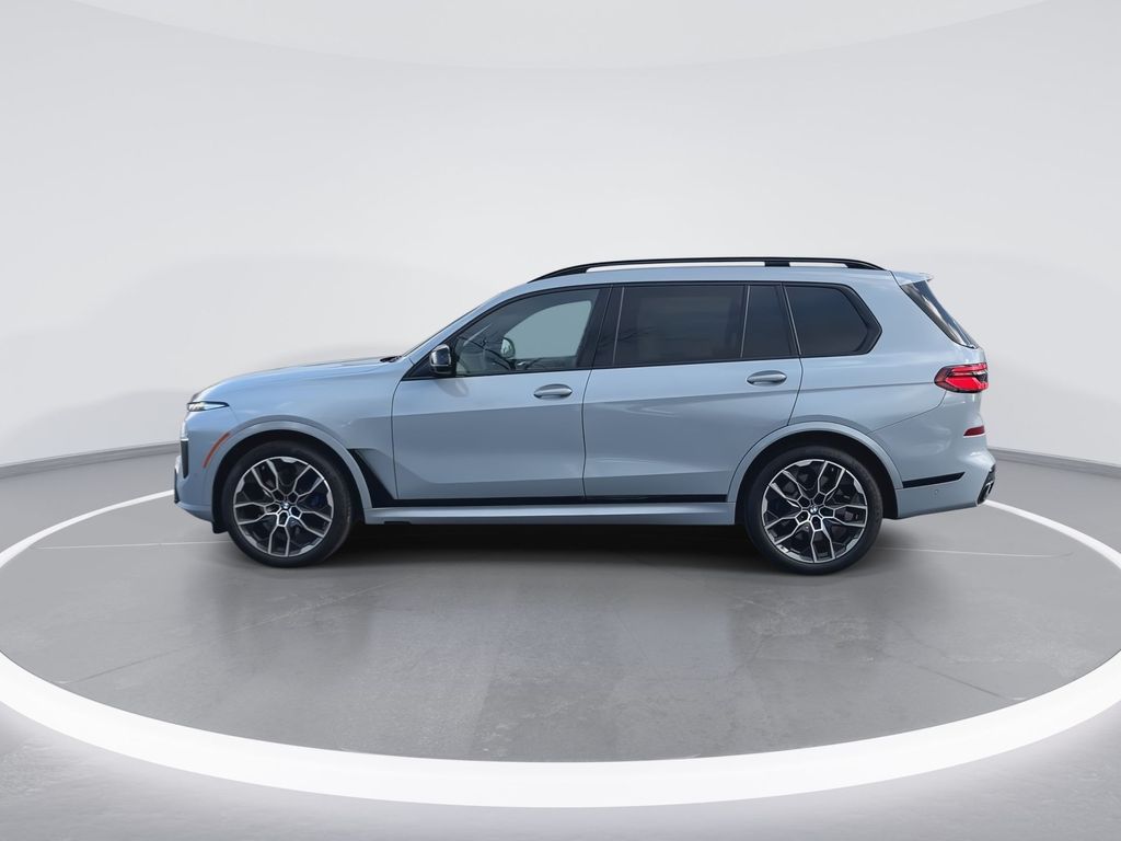 2025 BMW X7 M60i 5