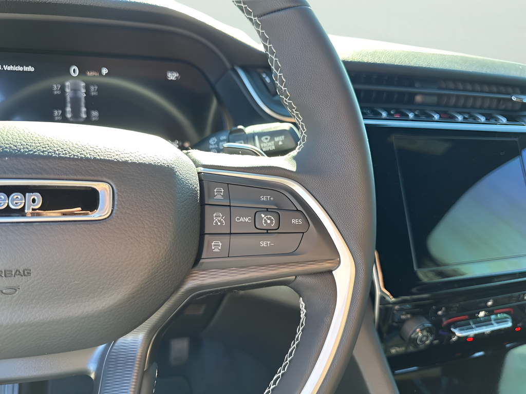 New Car 2025 Jeep Grand Cherokee  For Sale Under $40,000 In Austin, Texas