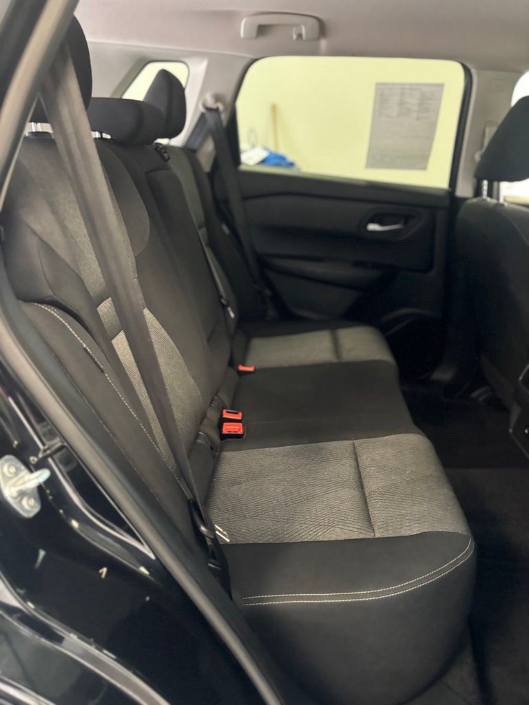 Used 2025 Nissan Rogue SUV