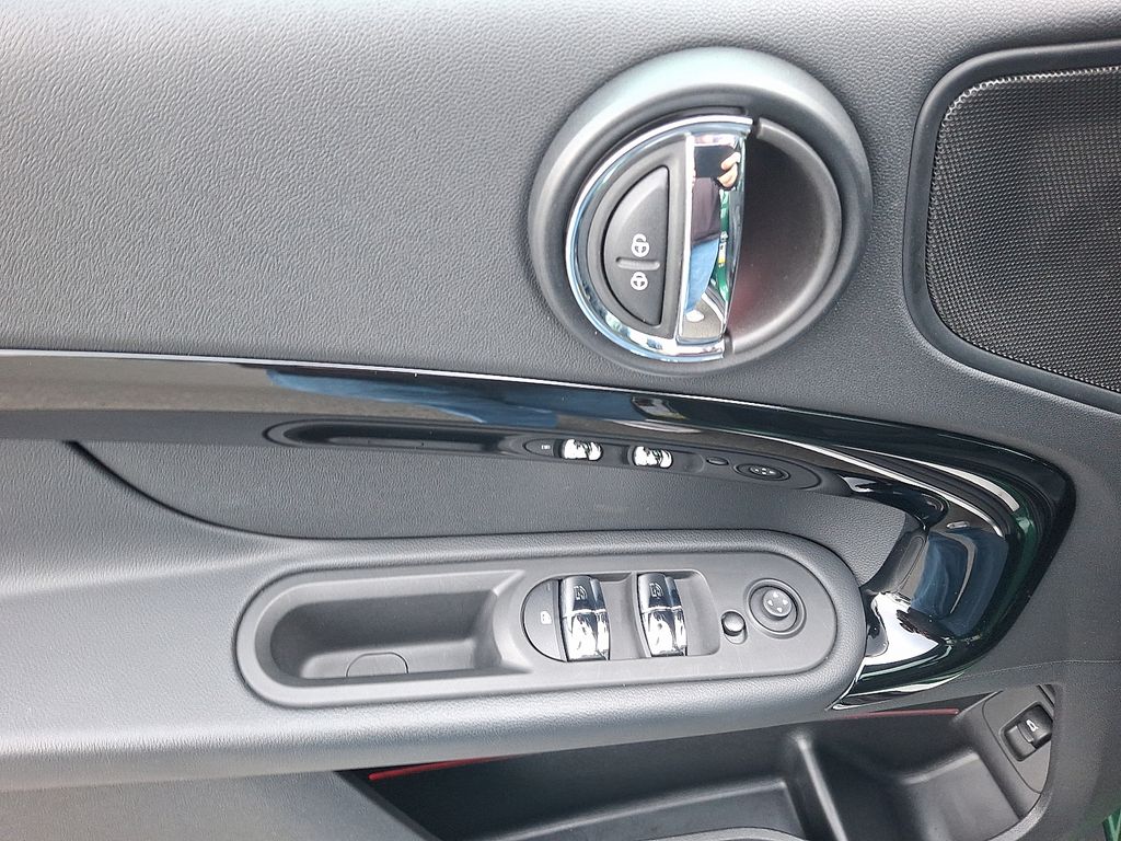 Thumbnail: 2023 MINI Cooper Countryman - 12