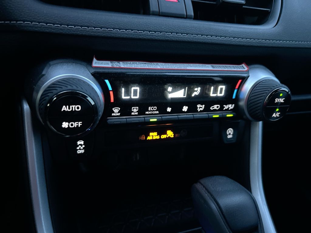 Thumbnail: 2025 Toyota RAV4 - 26