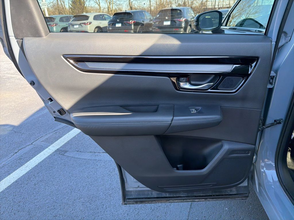 Thumbnail: 2023 Honda CR-V - 21