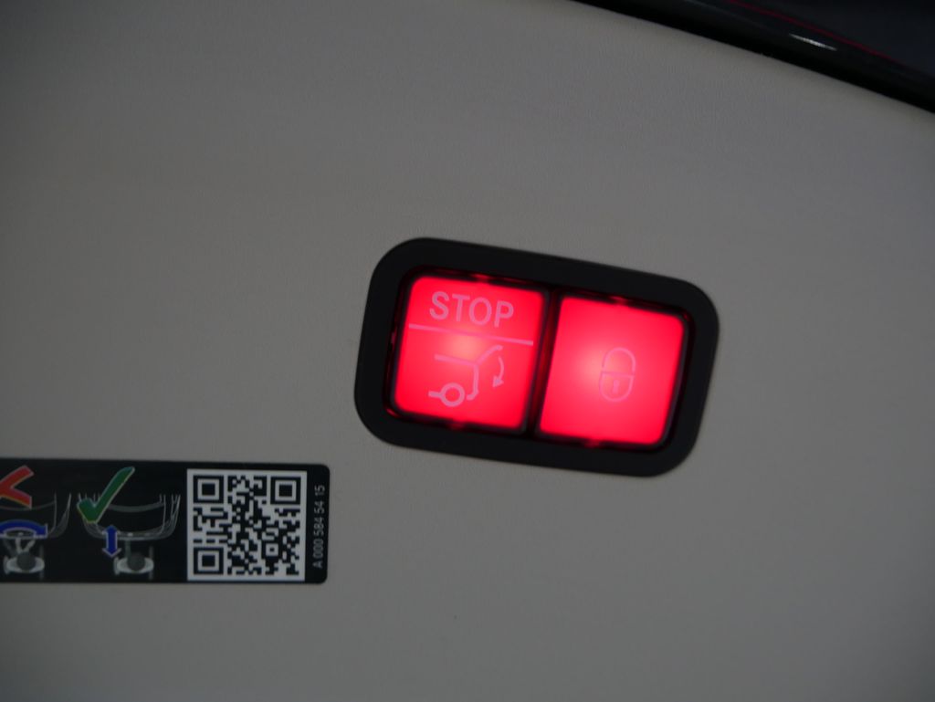 Thumbnail: 2022 Mercedes-Benz AMG GT - 27