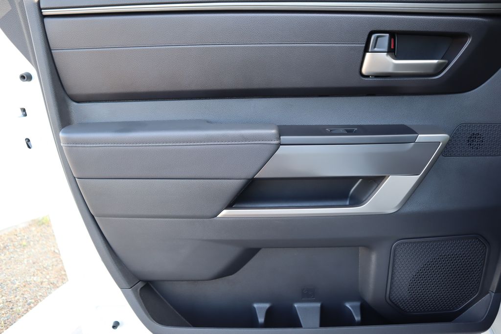 Thumbnail: 2024 Toyota Tundra - 25