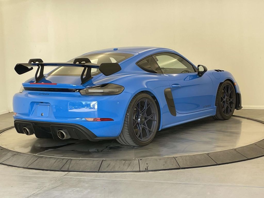 2025 Porsche 718 Cayman GT4 RS - 6