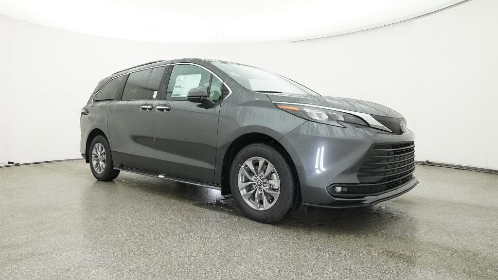 Thumbnail: 2025 Toyota Sienna - 14