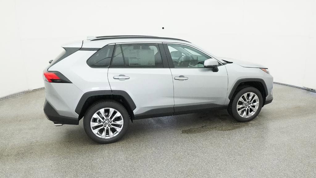 Thumbnail: 2025 Toyota RAV4 - 26