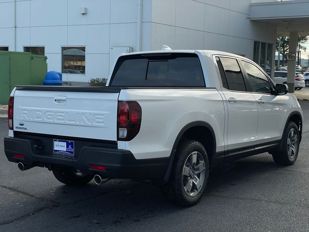 Thumbnail: 2025 Honda Ridgeline - 6