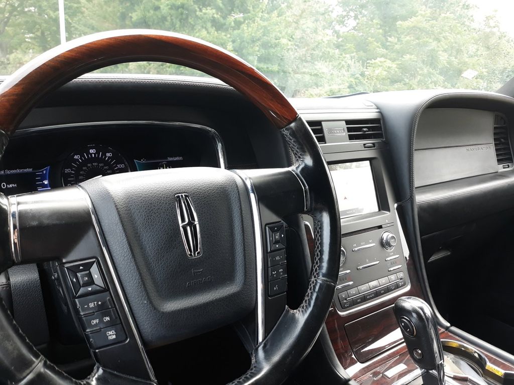 2017 Lincoln Navigator Reserve 14