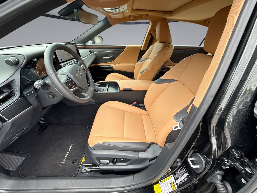 Thumbnail: 2025 Lexus ES - 30
