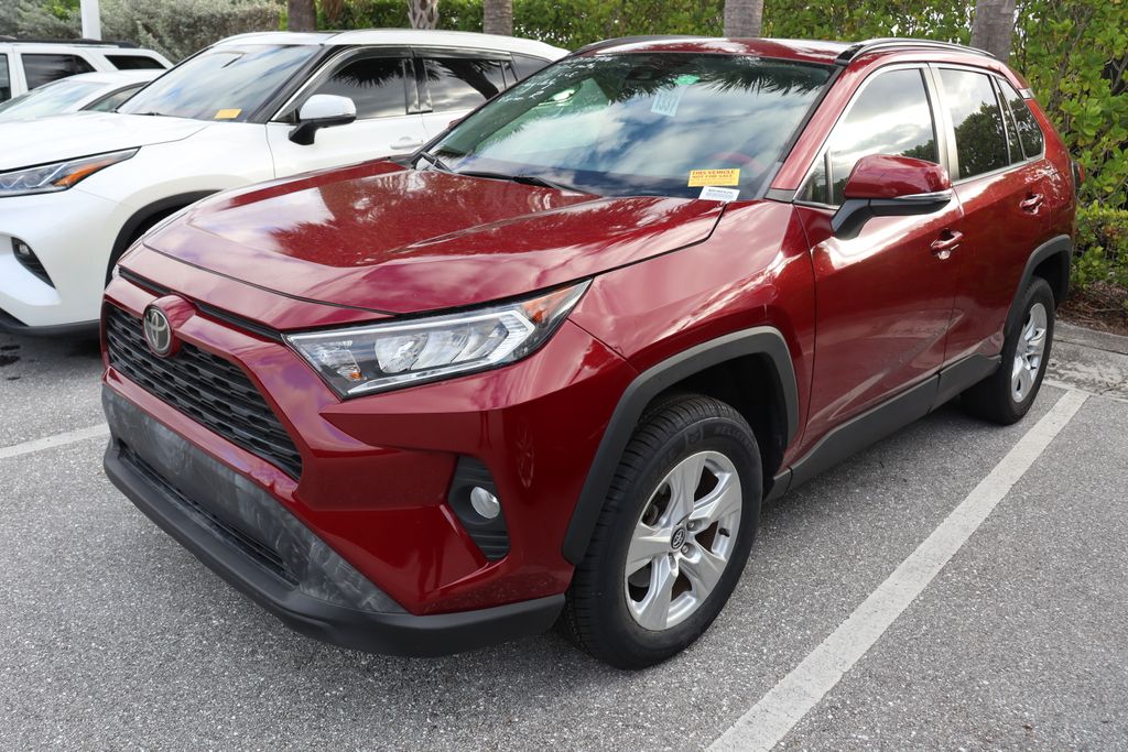 2020 Toyota RAV4 XLE 2