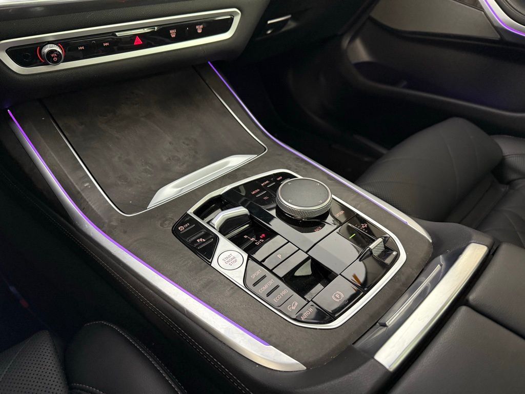 Thumbnail: 2023 BMW X7 - 15