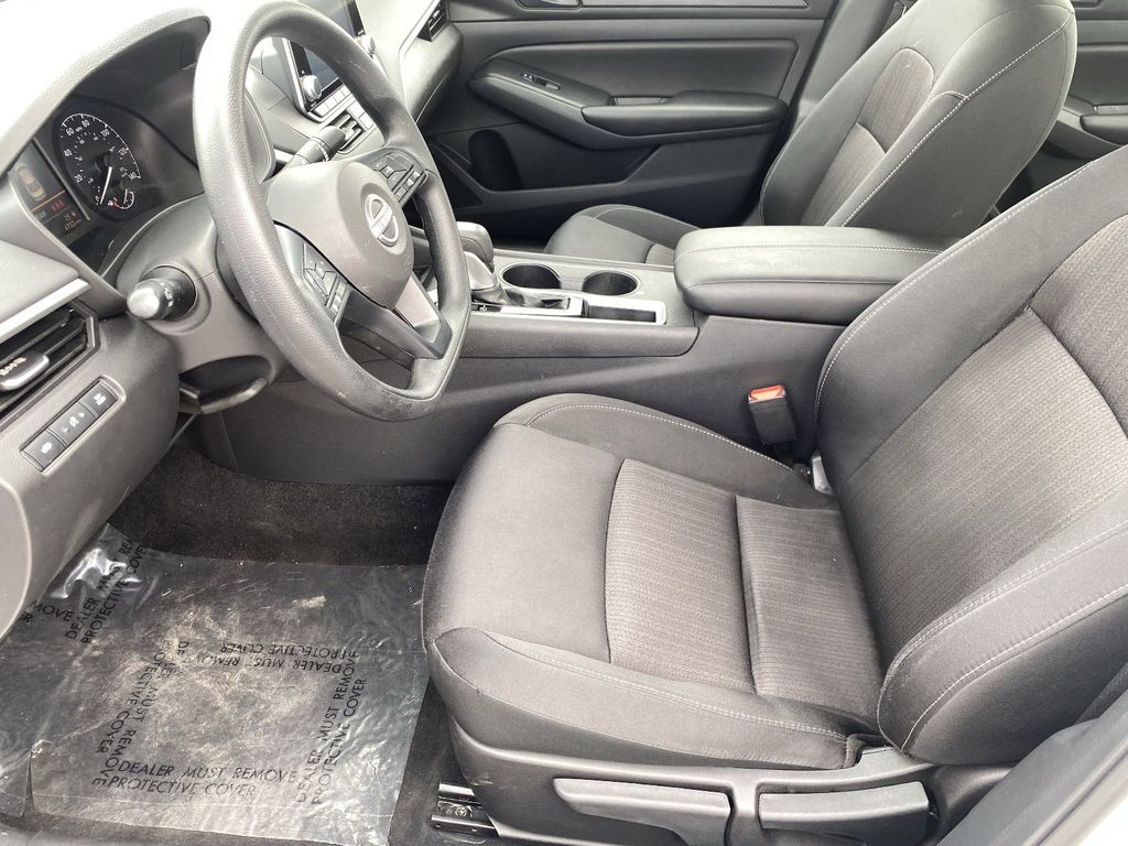 2025 Nissan Altima S - Photo 24