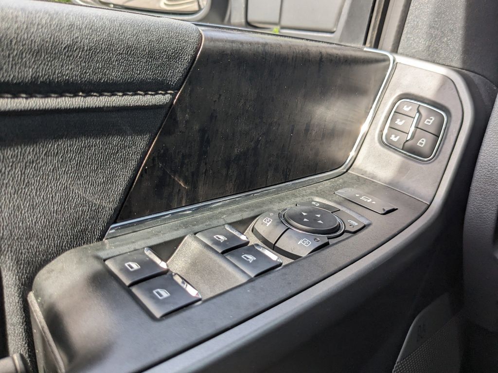 2025 Ford F-250 Super Duty Lariat
