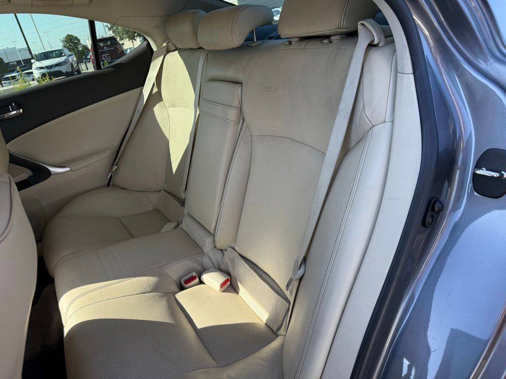 Thumbnail: 2012 Lexus IS - 10