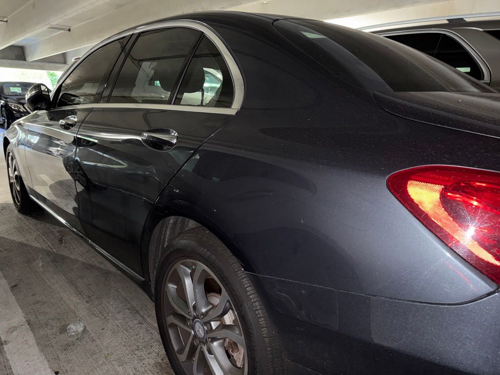 Thumbnail: 2016 Mercedes-Benz C-Class - 4