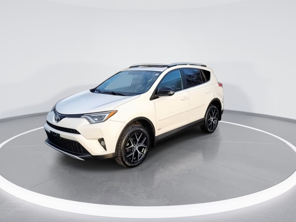 2016 Toyota RAV4 SE 4