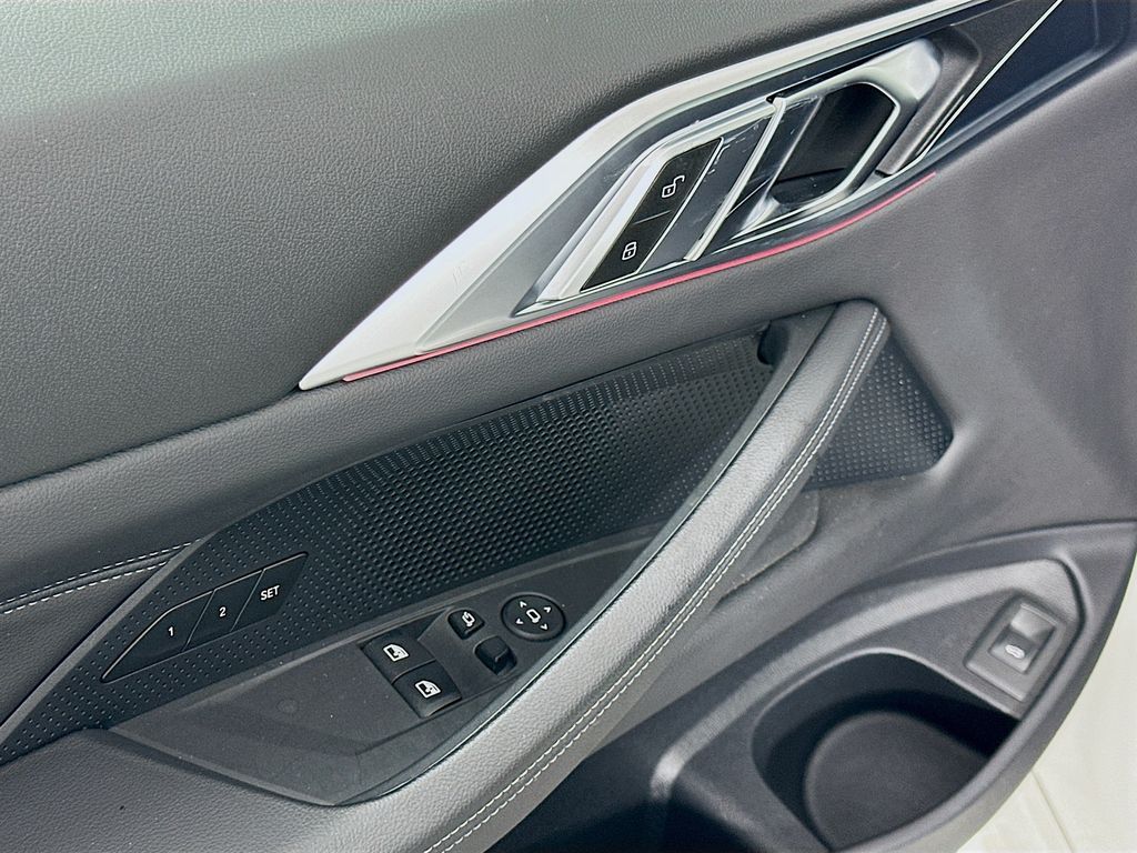 Thumbnail: 2025 BMW 4 Series - 18