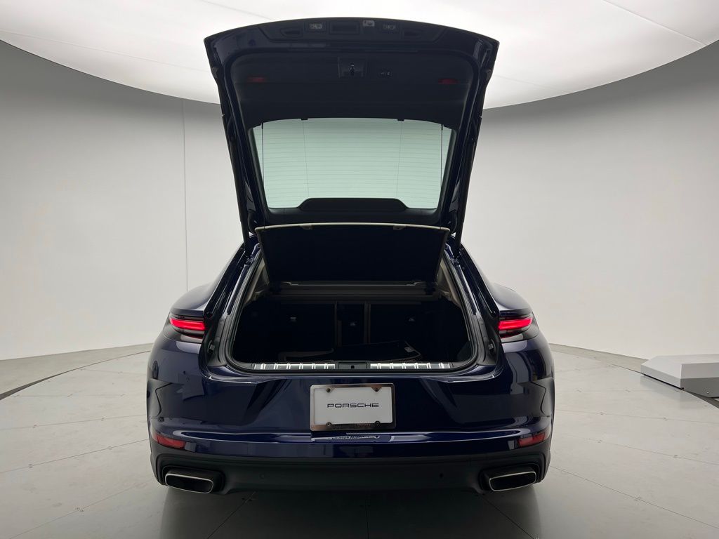 Thumbnail: 2025 Porsche Panamera - 20