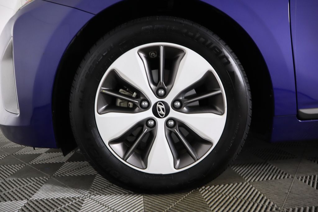 2019 Hyundai Ioniq SE 30