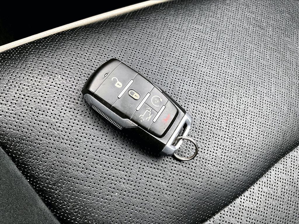 2021 Ram 1500 — photo 27