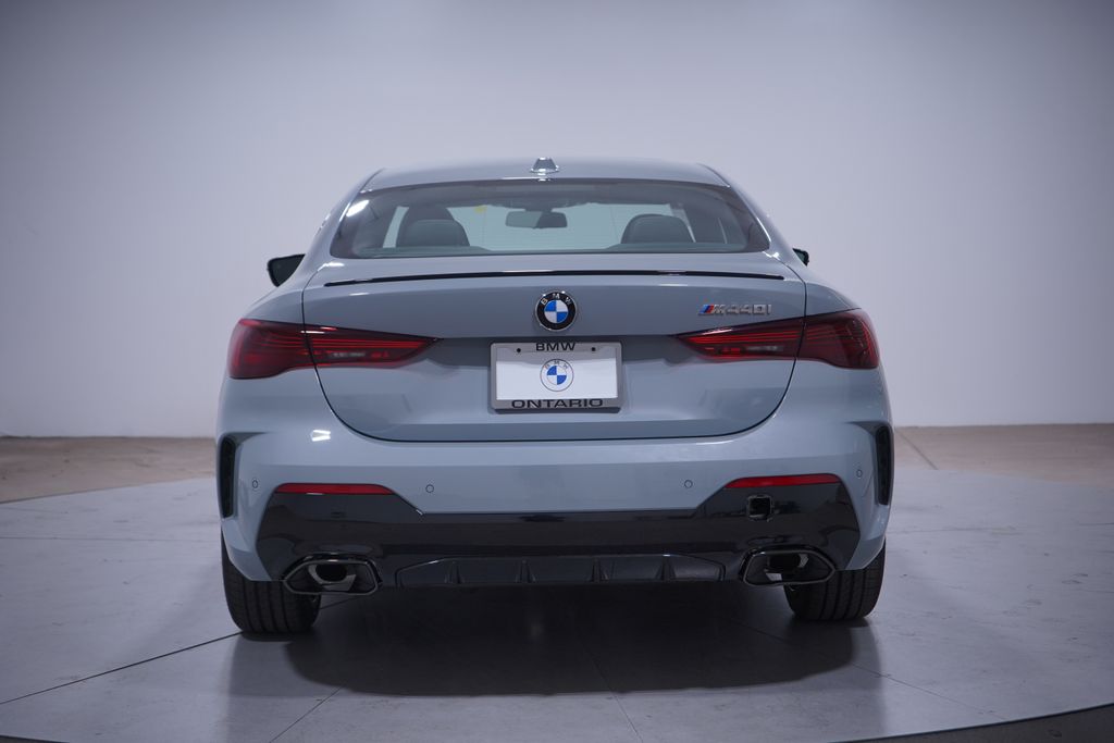 Thumbnail: 2026 BMW 4 Series - 5
