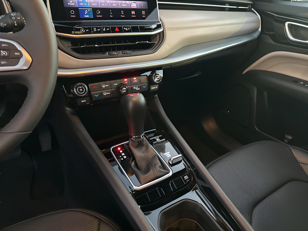 Used Car 2025 Jeep Compass  Limited For Sale Under $30,000 In Austin, Texas