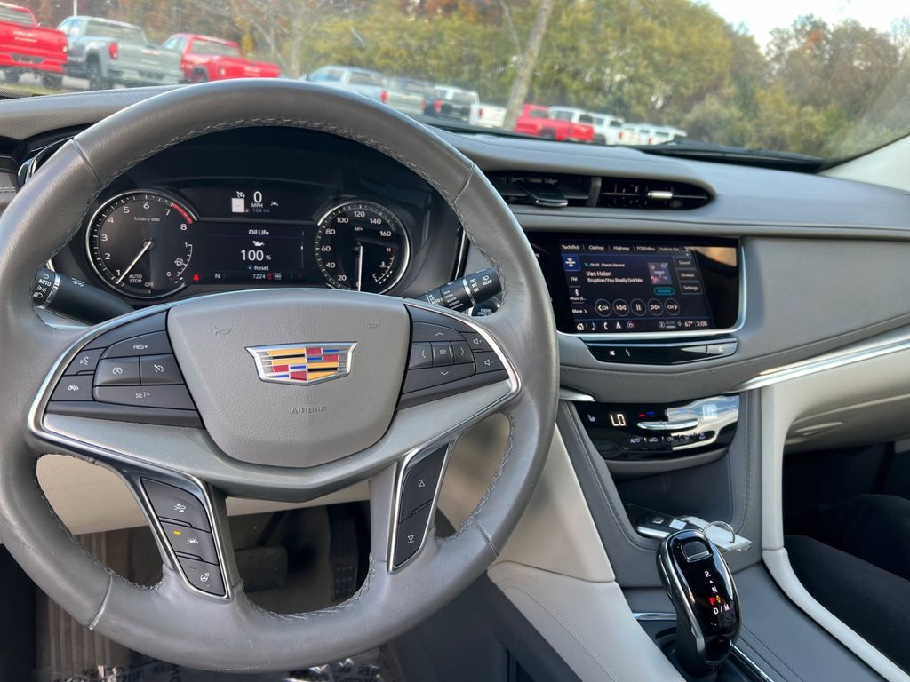 2024 Cadillac XT5 Premium Luxury 14