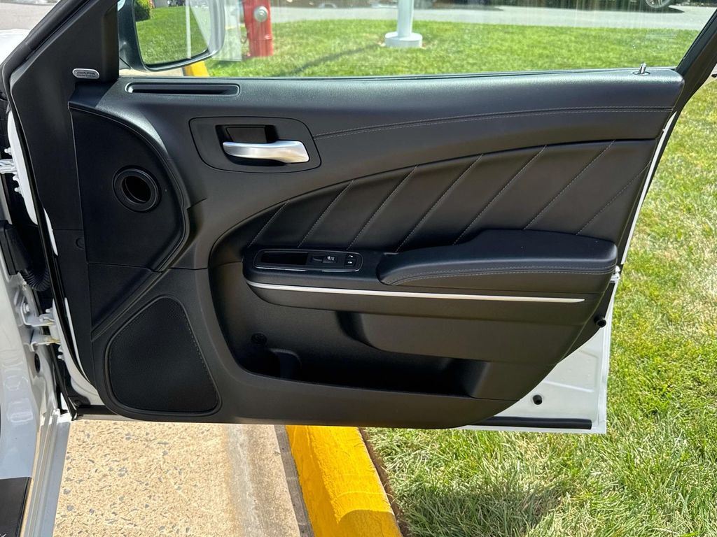 Thumbnail: 2019 Dodge Charger - 18