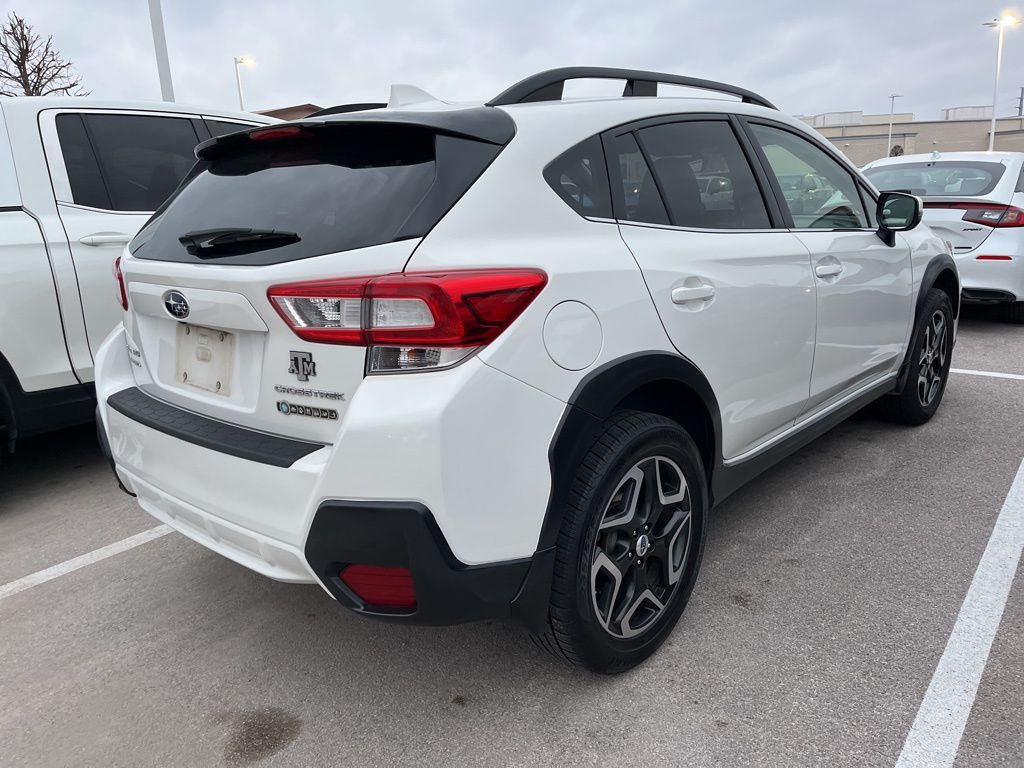 Thumbnail: 2018 Subaru Crosstrek - 3