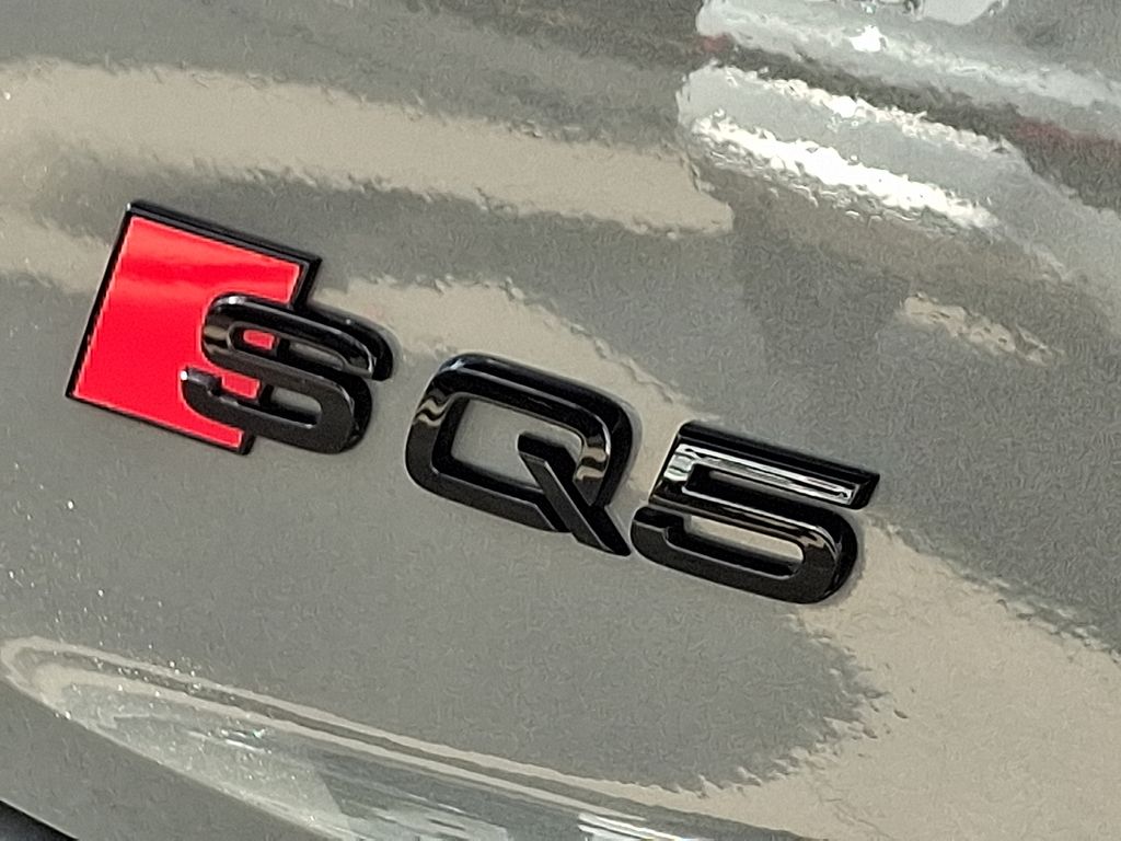 Thumbnail: 2025 Audi SQ5 - 30