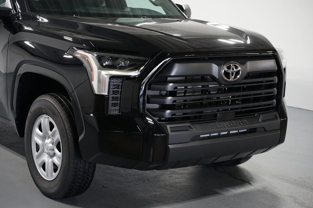 Thumbnail: 2025 Toyota Tundra - 4