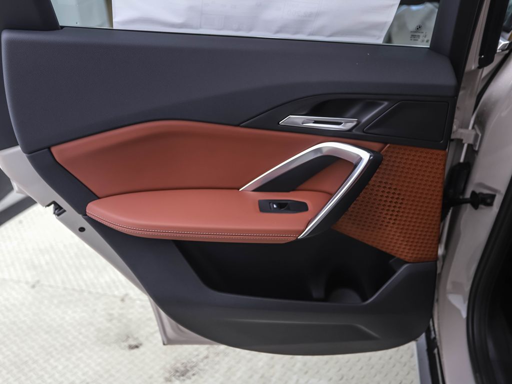 Thumbnail: 2026 BMW X1 - 19