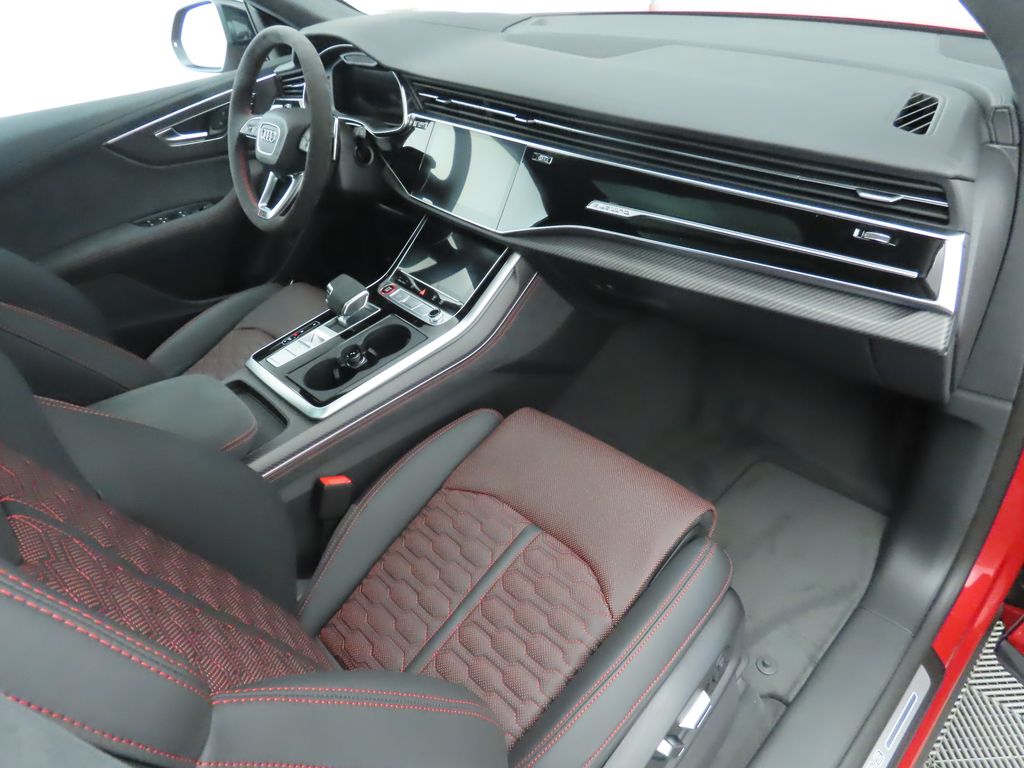 Thumbnail: 2025 Audi RS Q8 - 19