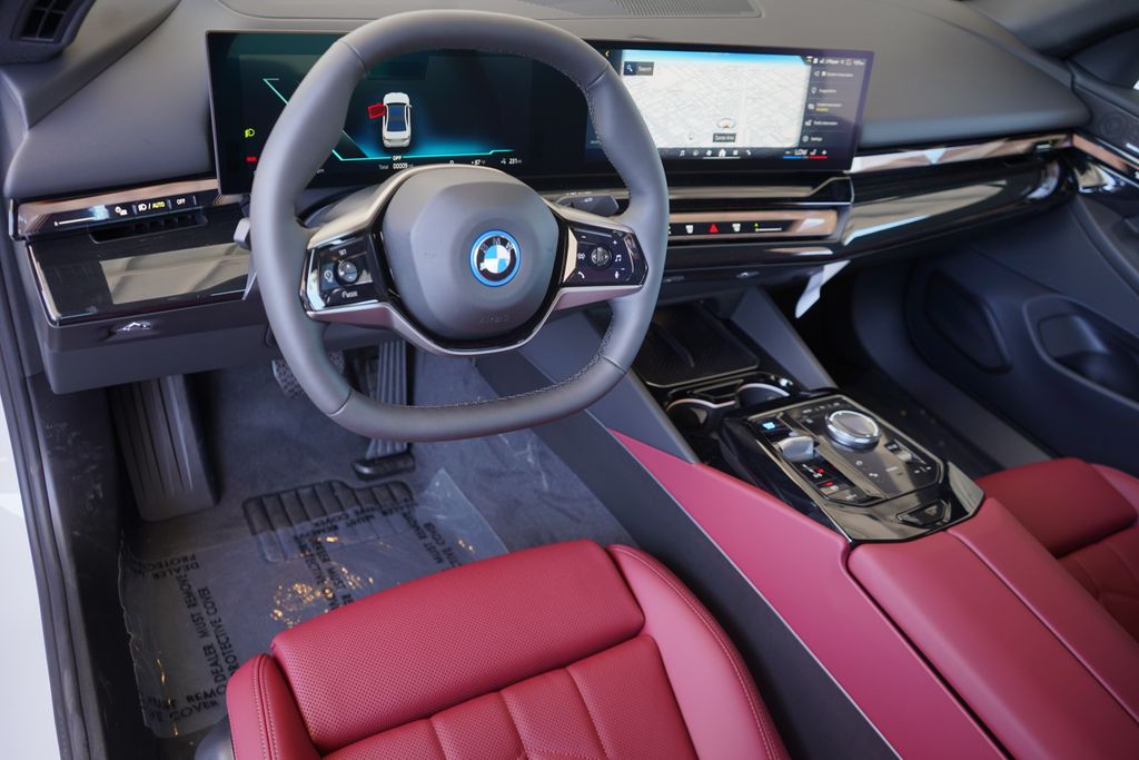 2025 BMW i5 xDrive40 13